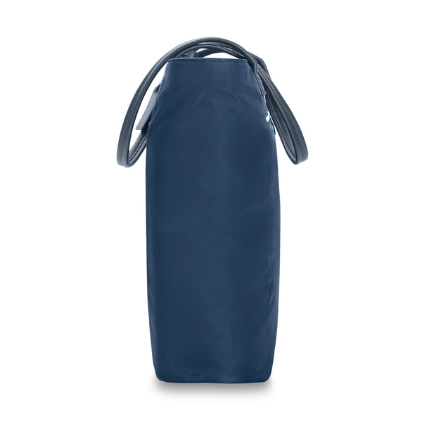Vertical Tote - image17
