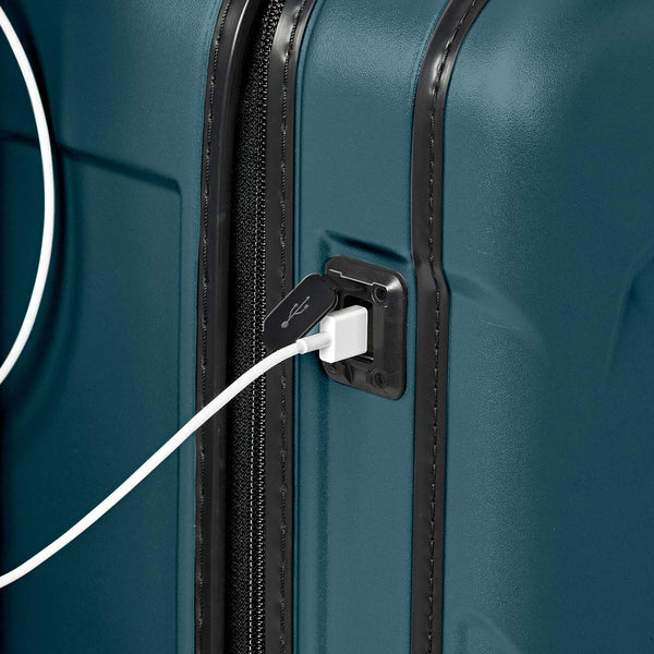 International 21" Carry-On Spinner - image26