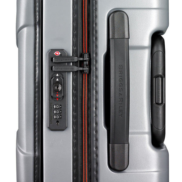 International 21" Carry-On Spinner - image16