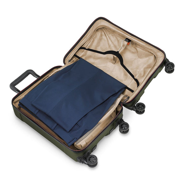 International 21" Carry-On Spinner - image32
