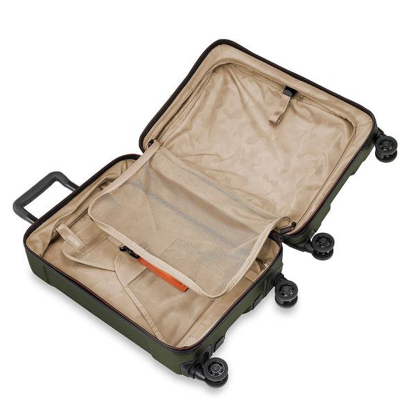 International 21" Carry-On Spinner - image31