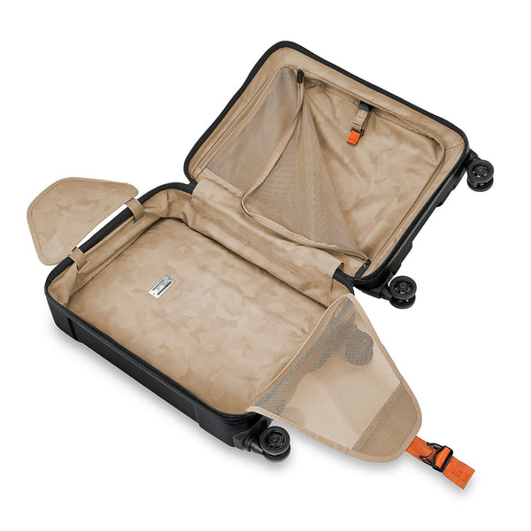 International 21" Carry-On Spinner - image53